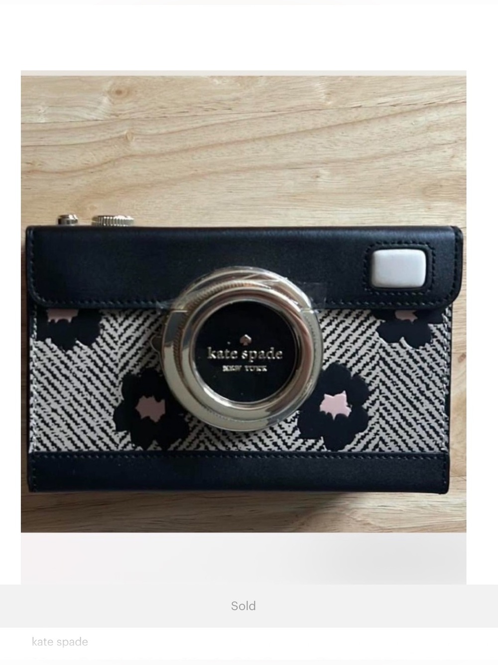 Kate Spade Oh Snap camera-style crossbody bag